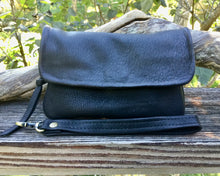 Load image into Gallery viewer, Deerskin Leather Wristlet
