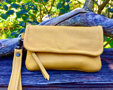 Load image into Gallery viewer, Deerskin Leather Wristlet