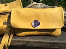 Load image into Gallery viewer, Deerskin Wristlet Wallet with Wampum