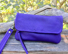 Load image into Gallery viewer, Deerskin Leather Wristlet