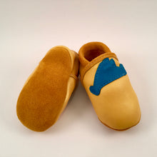 Load image into Gallery viewer, MV Island