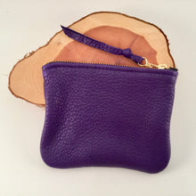 Load image into Gallery viewer, Deerskin Zipper Pouch Brass Zipper